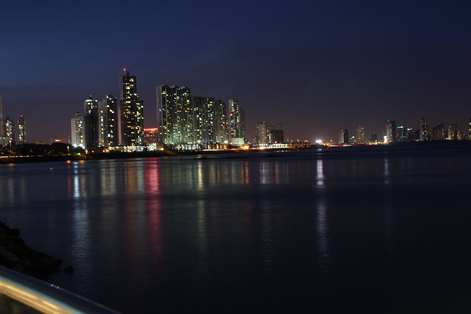 Canon EOS 700D (EOS Rebel T5i / EOS Kiss X7i) sample photo. City, wallpaper photography