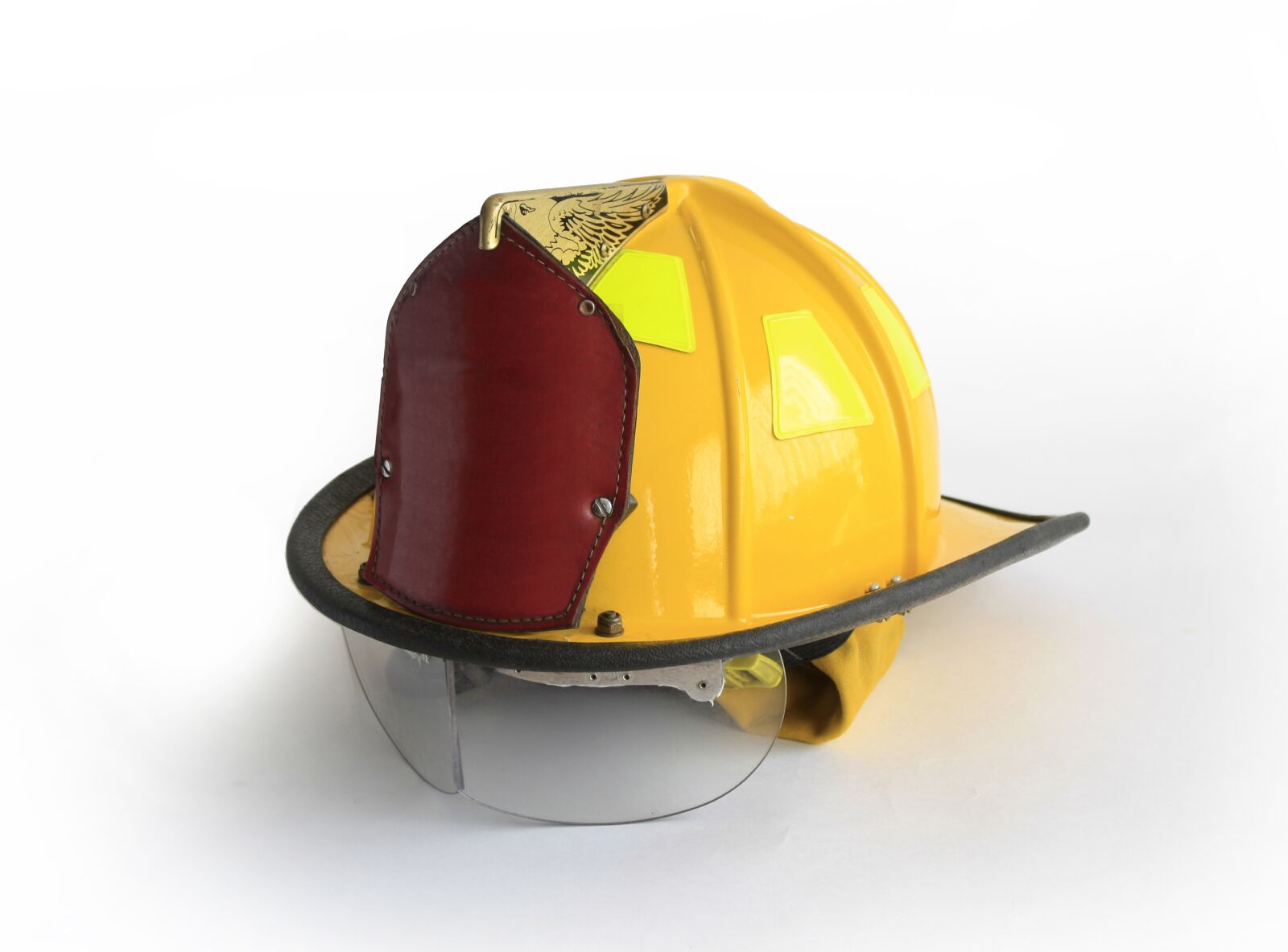 Canon EOS 1000D (EOS Digital Rebel XS / EOS Kiss F) sample photo. Helmet, firefighter, bright photography