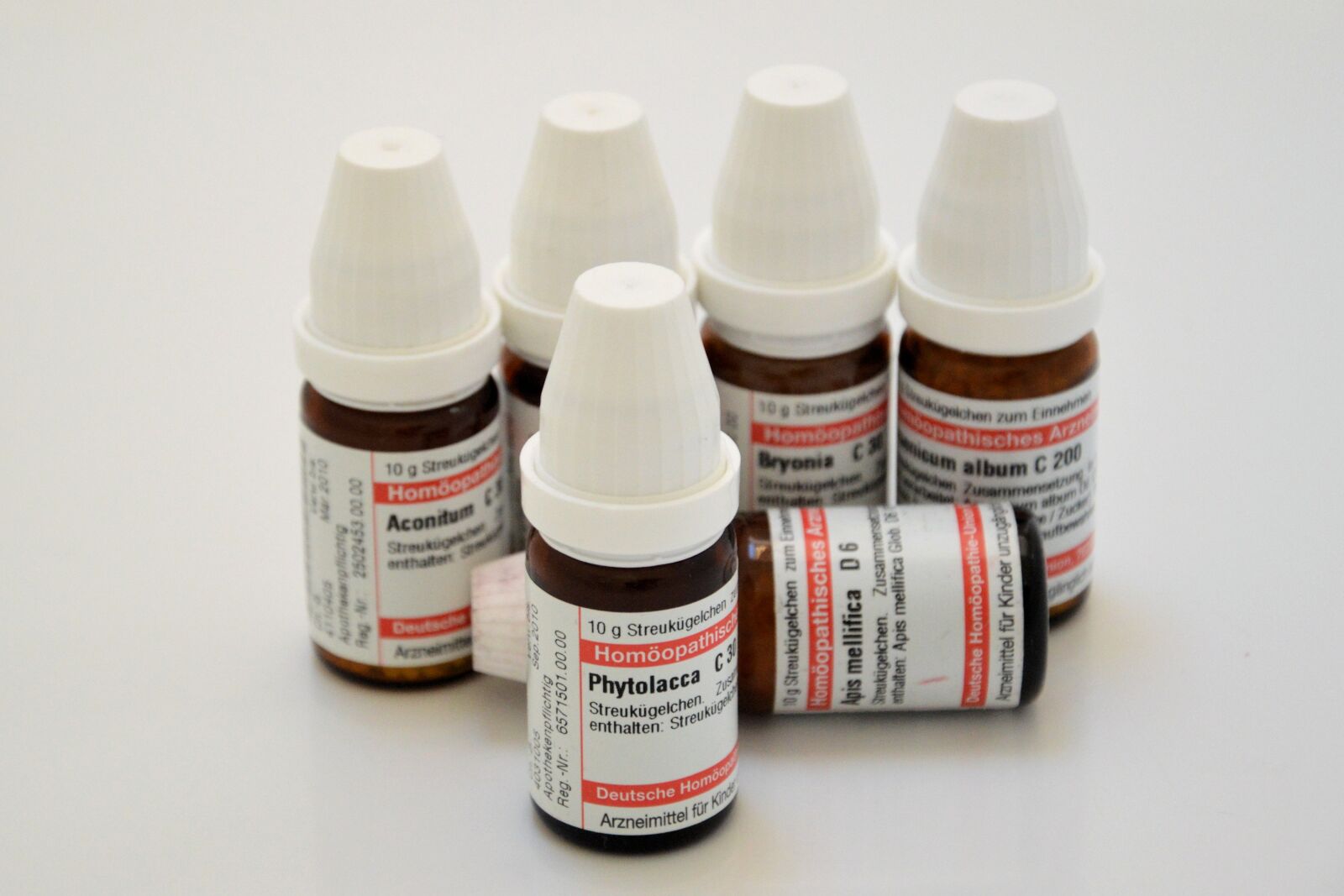 Nikon D3200 sample photo. Homeopathy, globuli, cure photography