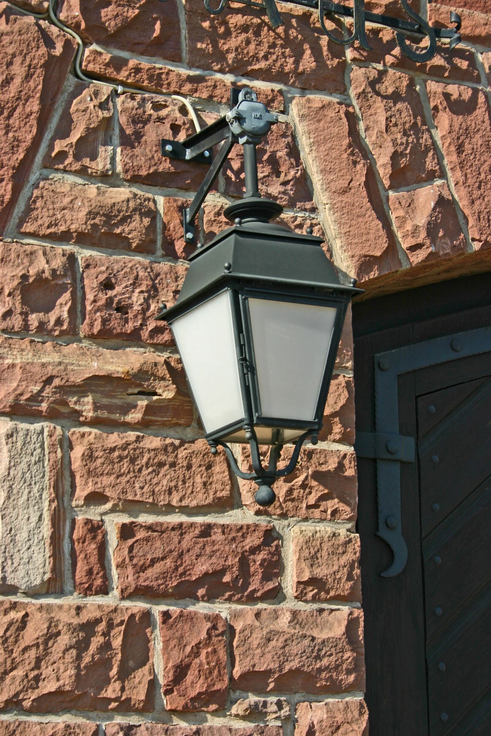 Canon EOS 300D (EOS Digital Rebel / EOS Kiss Digital) sample photo. Lantern, street lighting, lighting photography