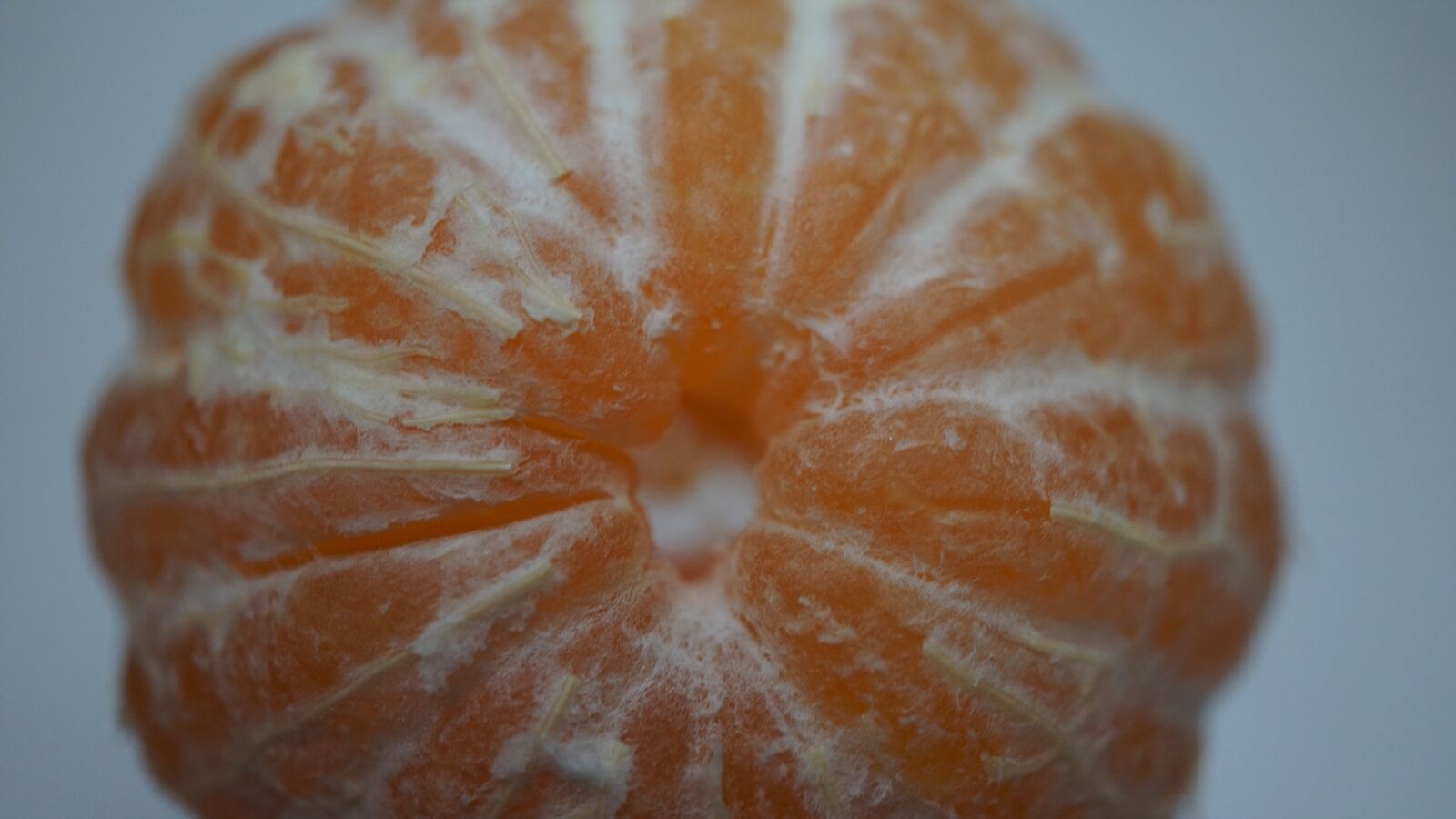 Sony E 30mm F3.5 Macro sample photo. Mandarin, fruit, peeled photography