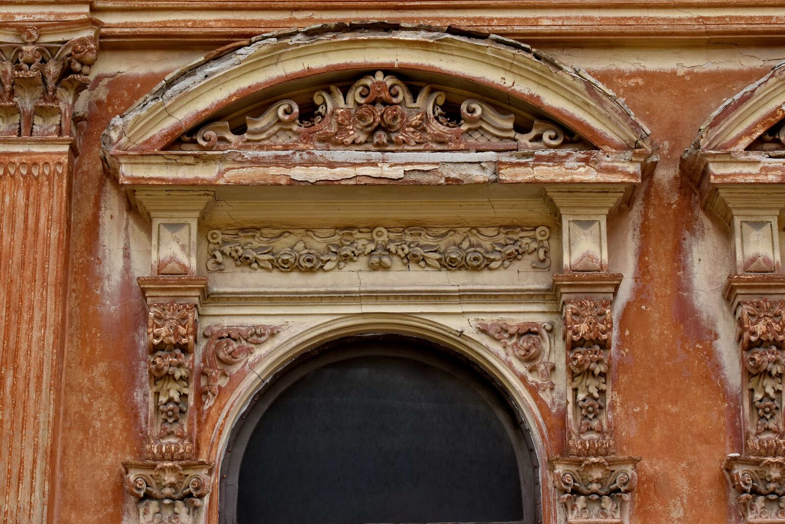 Nikon D5500 sample photo. Abandoned, baroque, decay, facade photography