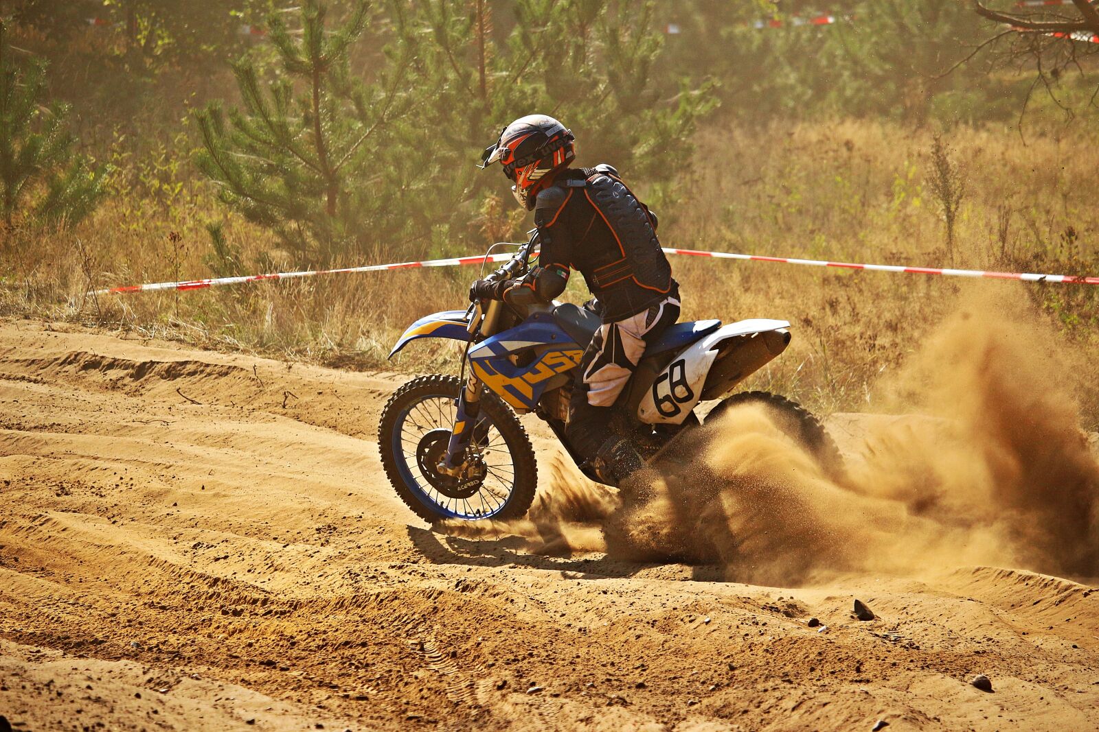 Canon EOS 100D (EOS Rebel SL1 / EOS Kiss X7) sample photo. Motocross, enduro, motorsport photography