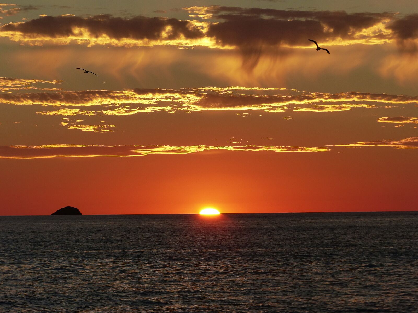 Panasonic Lumix DMC-FZ200 sample photo. Sunset, ibiza, sea photography