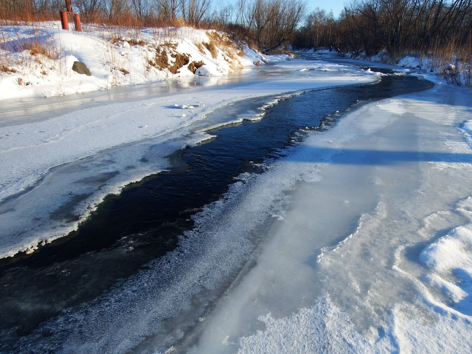 Fujifilm FinePix S1 sample photo. River, back on track photography