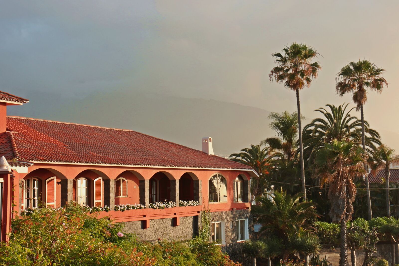 Canon EOS 7D Mark II sample photo. Villa, spanish, characteristic photography