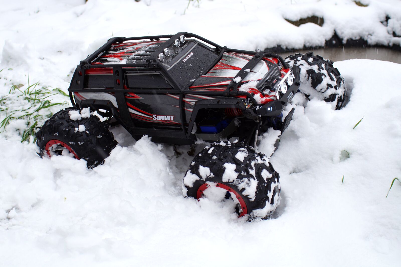 Sony SLT-A58 sample photo. Traxxas, summit, modelling photography