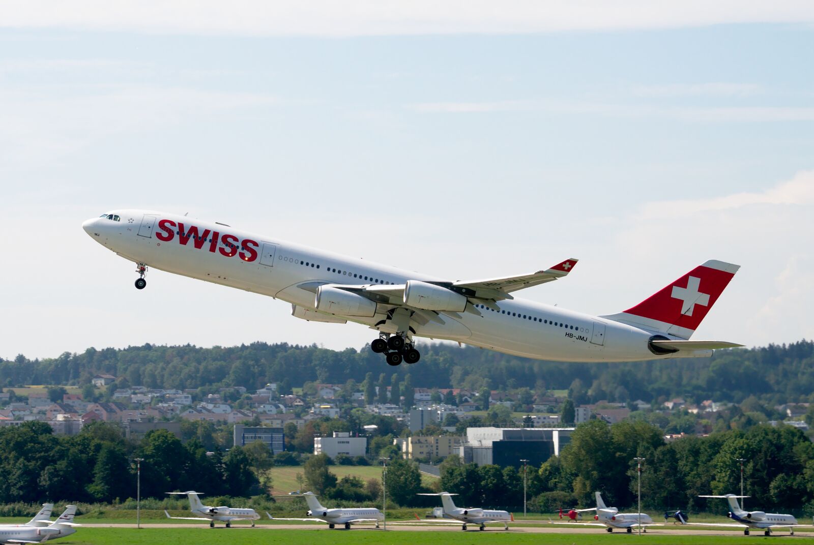 Nikon D300S sample photo. Airbus a340, swiss airlines photography