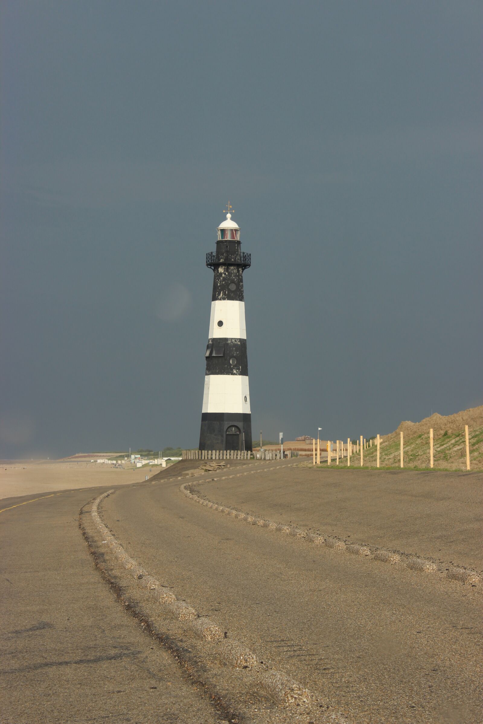 Canon EOS 600D (Rebel EOS T3i / EOS Kiss X5) sample photo. Lighthouse, beach, coast photography