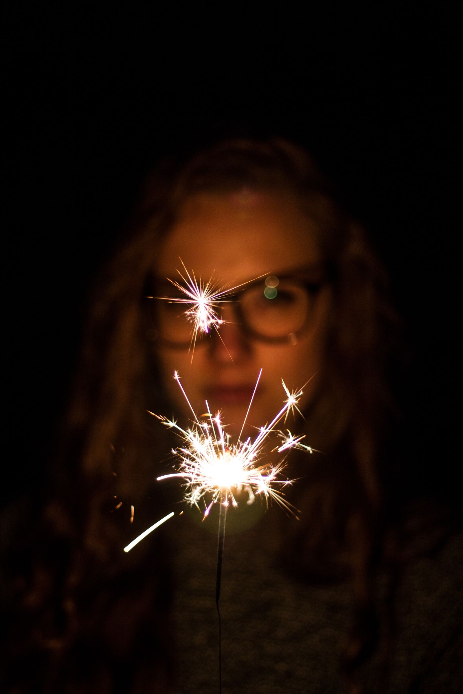 Canon EOS 600D (Rebel EOS T3i / EOS Kiss X5) + Canon EF 50mm F1.8 STM sample photo. New year's day, fire photography