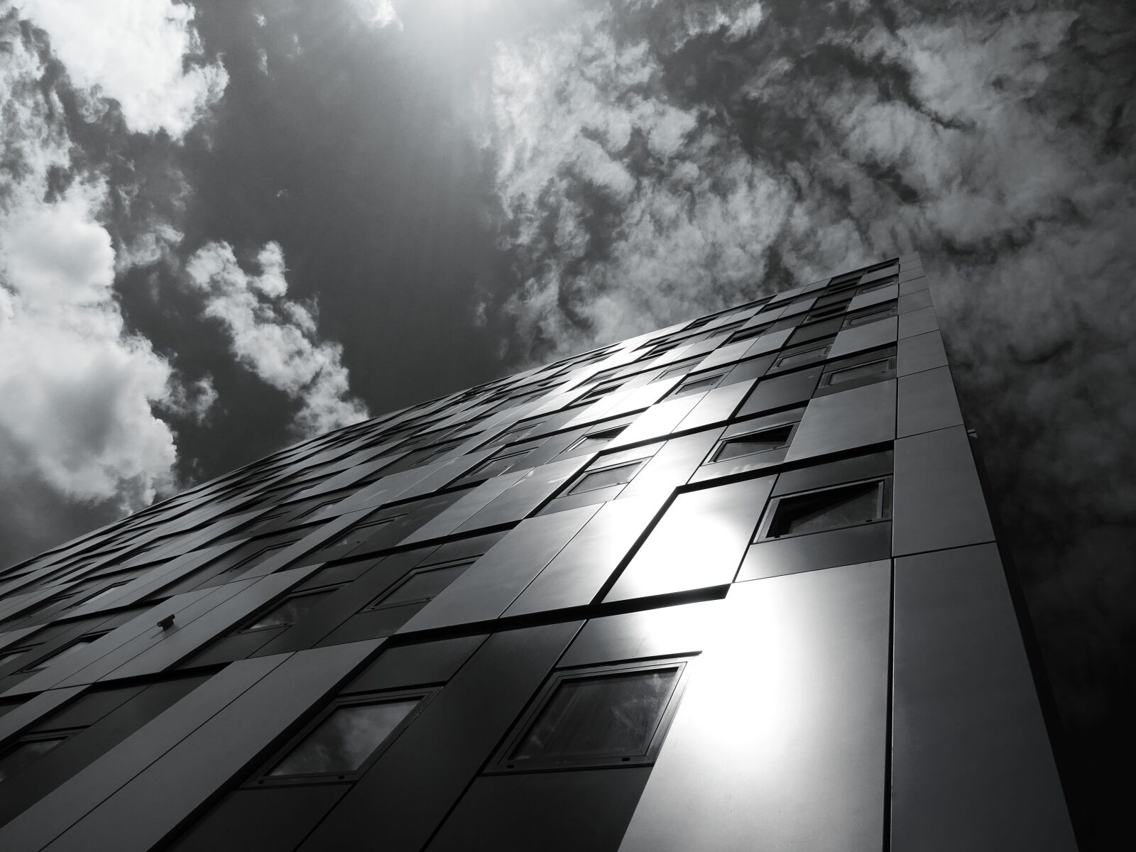 Sony DSC-HX60 sample photo. Architecture, black, and, white photography