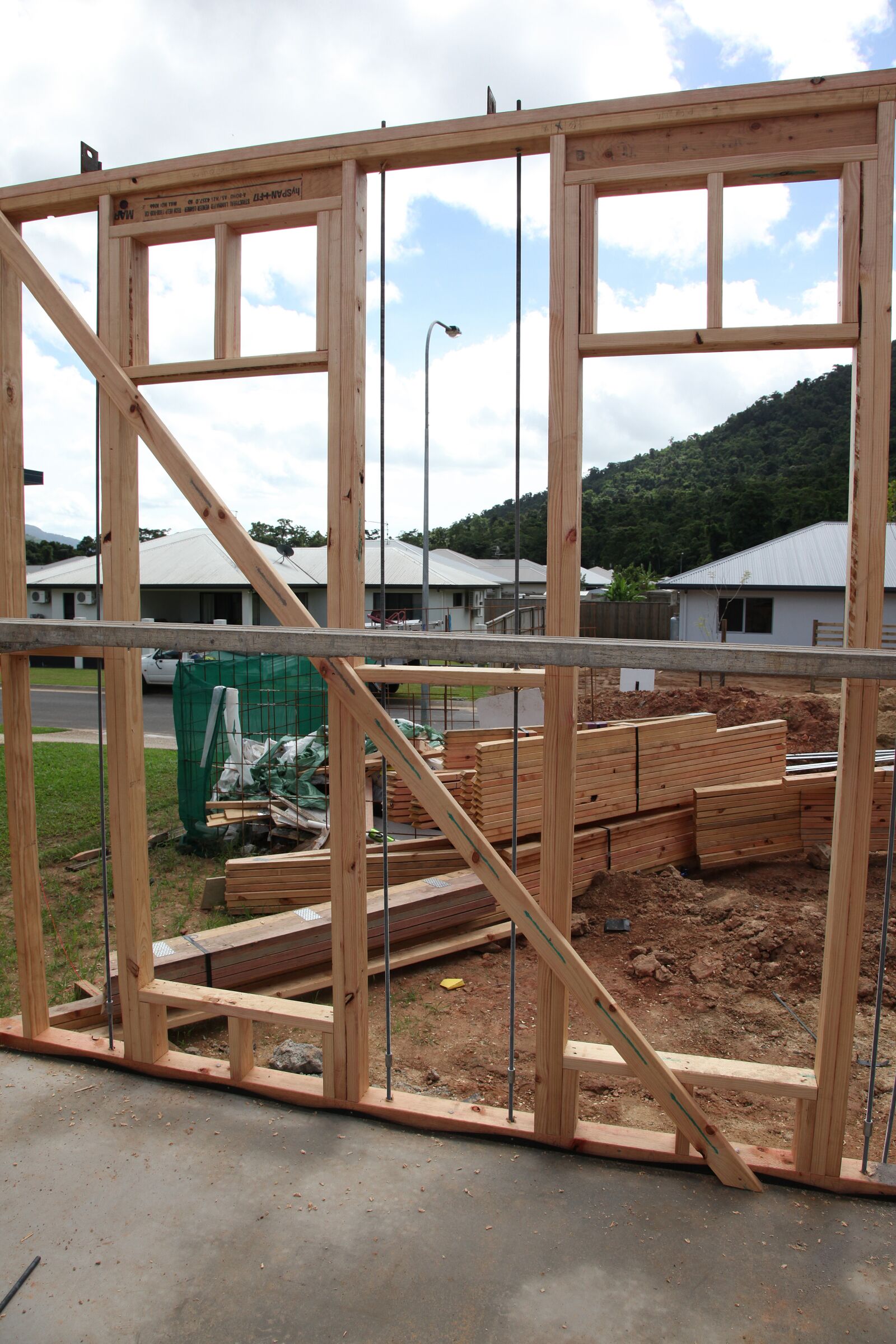 Canon EOS 5D Mark II sample photo. Timber frame, carbon store photography