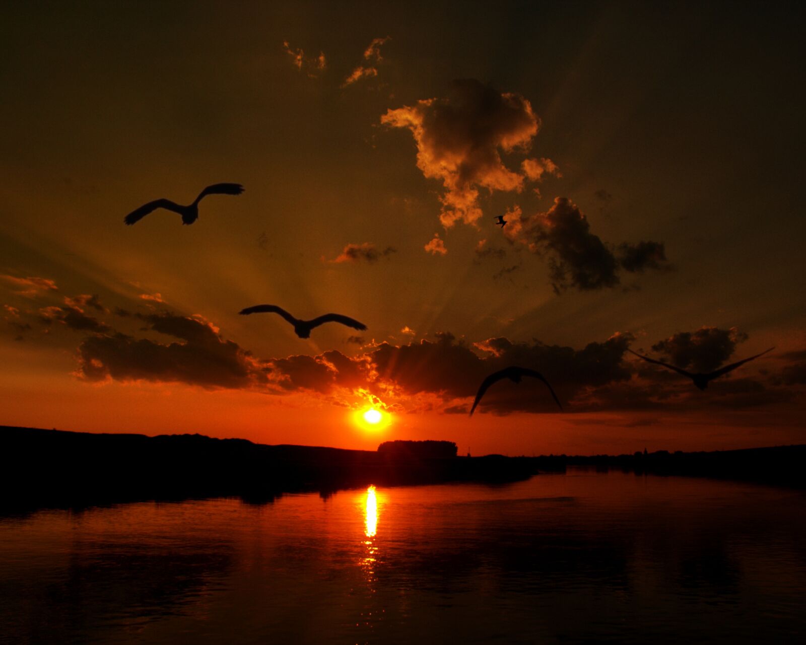 Canon EOS 700D (EOS Rebel T5i / EOS Kiss X7i) sample photo. Sunset, water, reflection photography