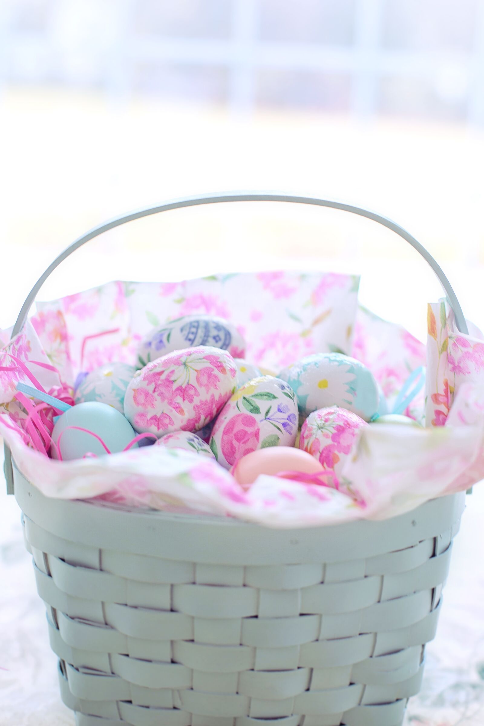 Canon EF 50mm F1.4 USM sample photo. Easter, easter basket, eggs photography