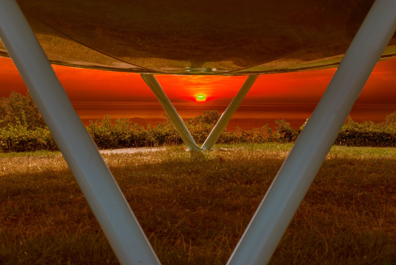Nikon D80 sample photo. Futuro, sunset, sun photography