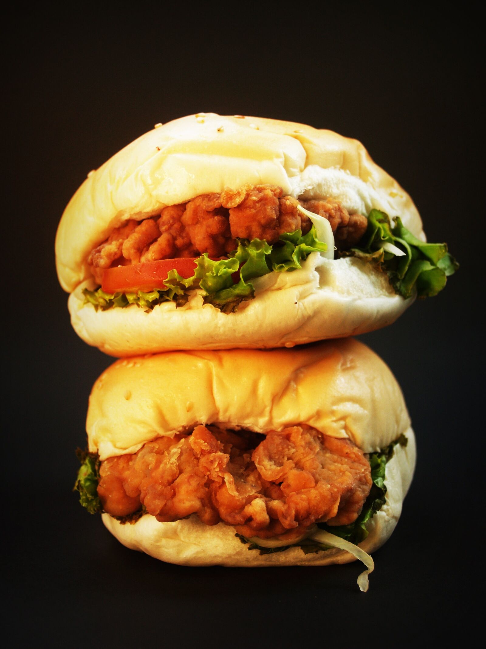 Olympus E-300 (EVOLT E-300) sample photo. Hamburger, burger, bun photography