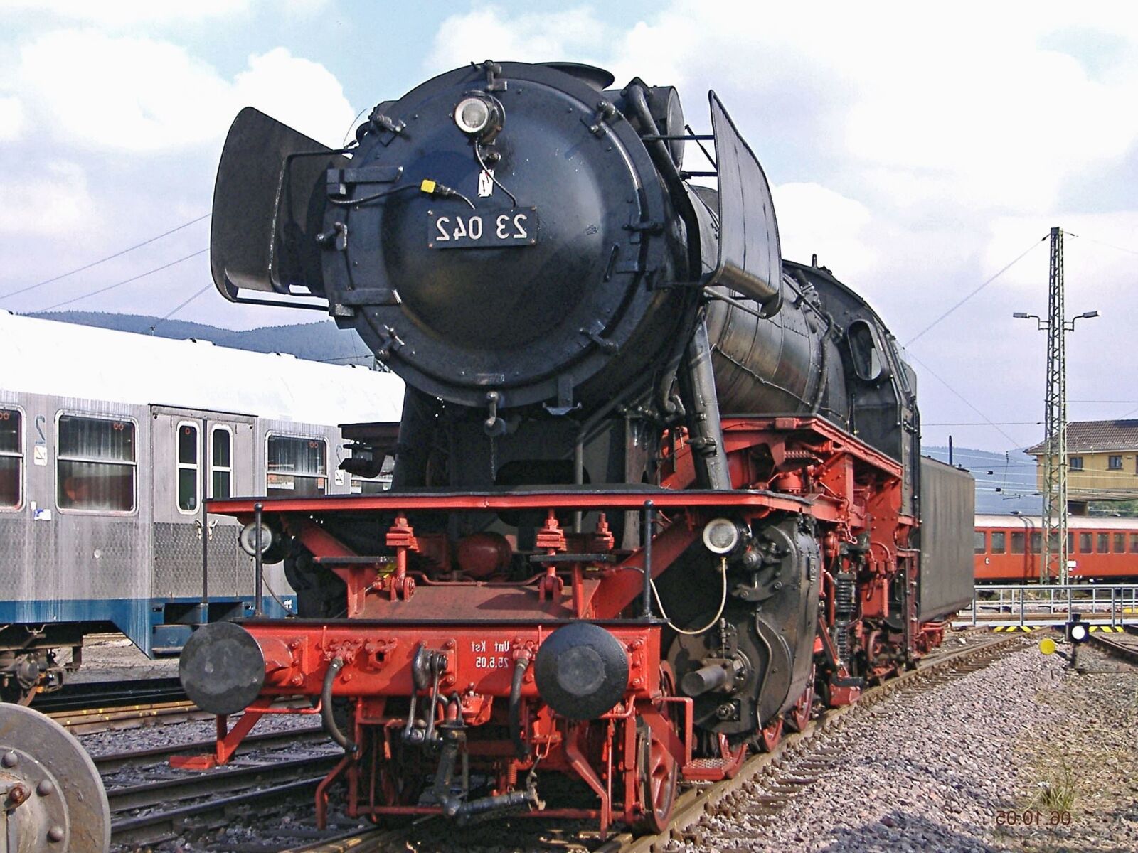 Fujifilm FinePix A345 sample photo. Locomotive, train, railroad, rail photography