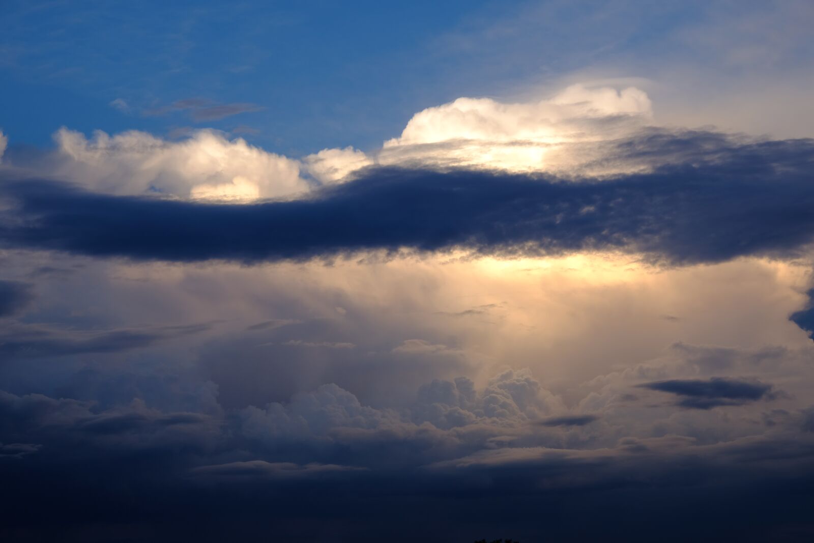 Fujifilm X-T20 sample photo. Clouds, cloudscape, sky photography