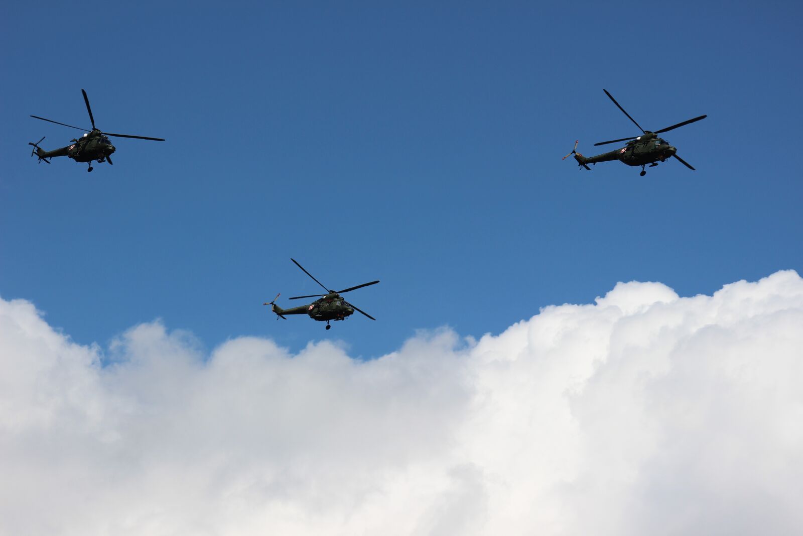 Canon EOS 600D (Rebel EOS T3i / EOS Kiss X5) sample photo. Airshow, the army, the photography