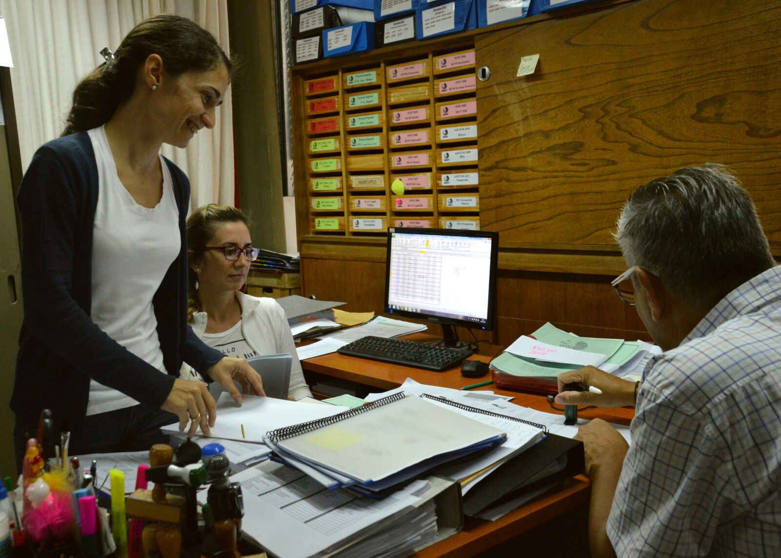 Nikon D3200 sample photo. Colegas, compañeros, unam photography