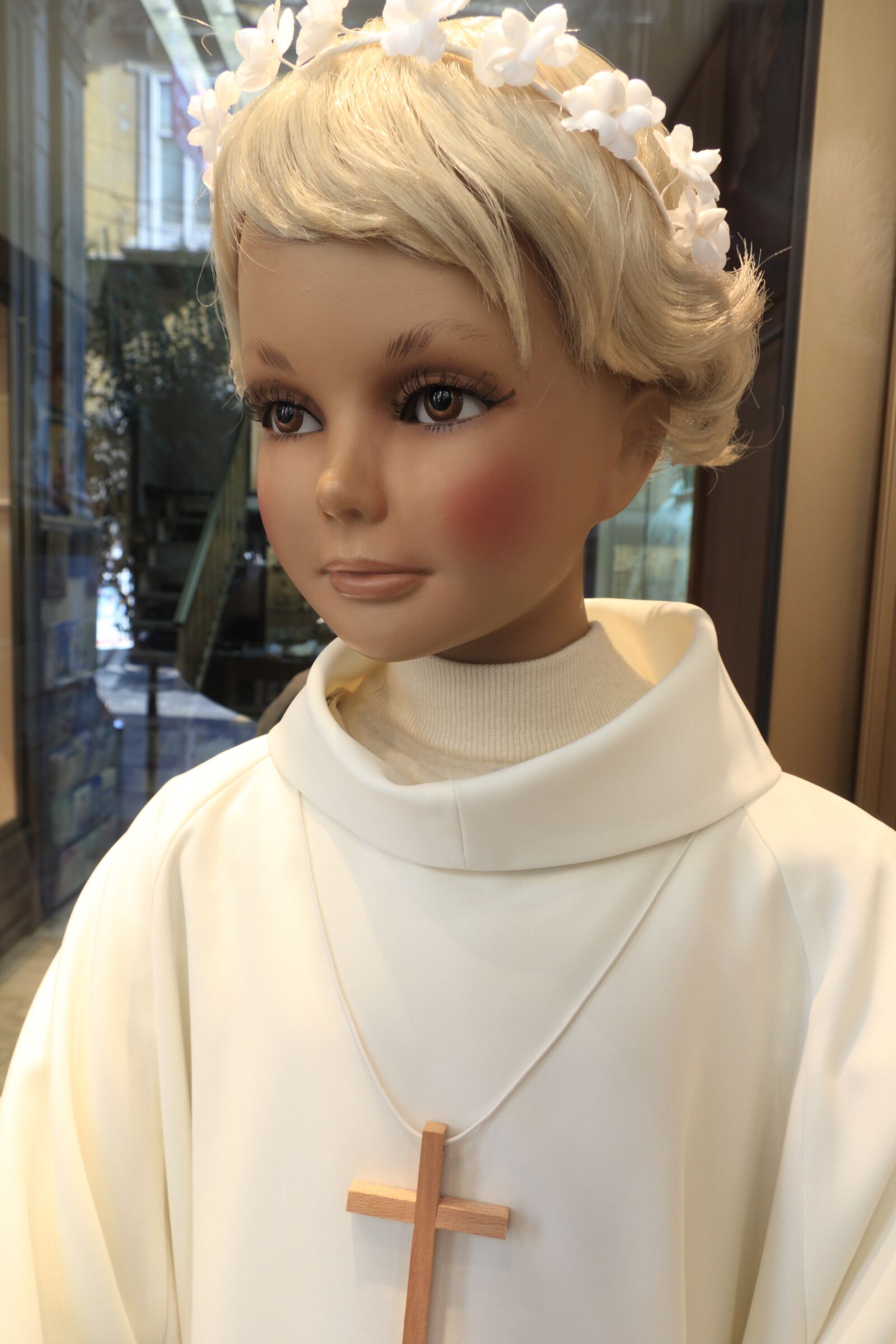 Canon EOS 550D (EOS Rebel T2i / EOS Kiss X4) sample photo. Angel, mannequin, italy photography