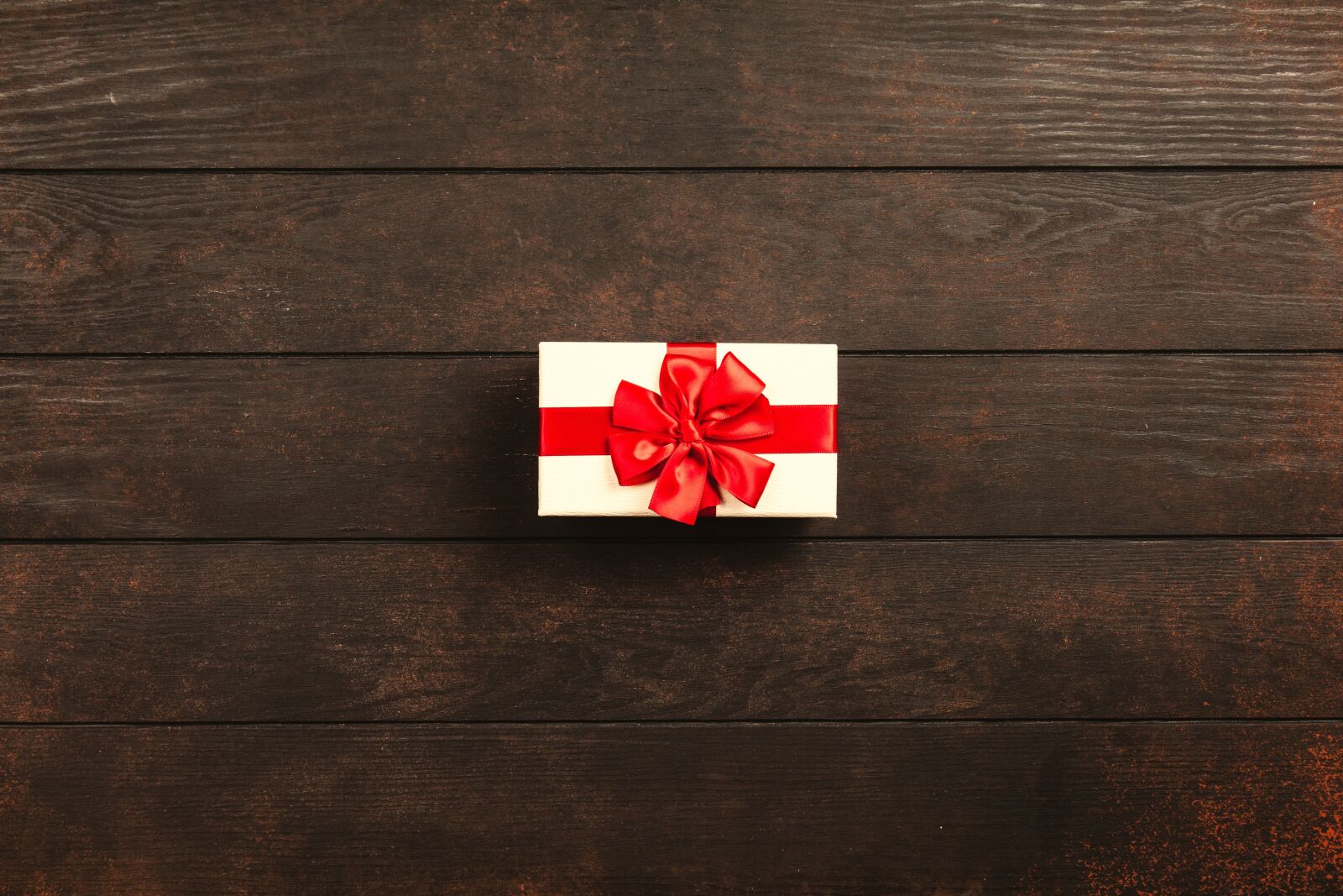Canon EOS 5D Mark II sample photo. Gift, box, christmas photography