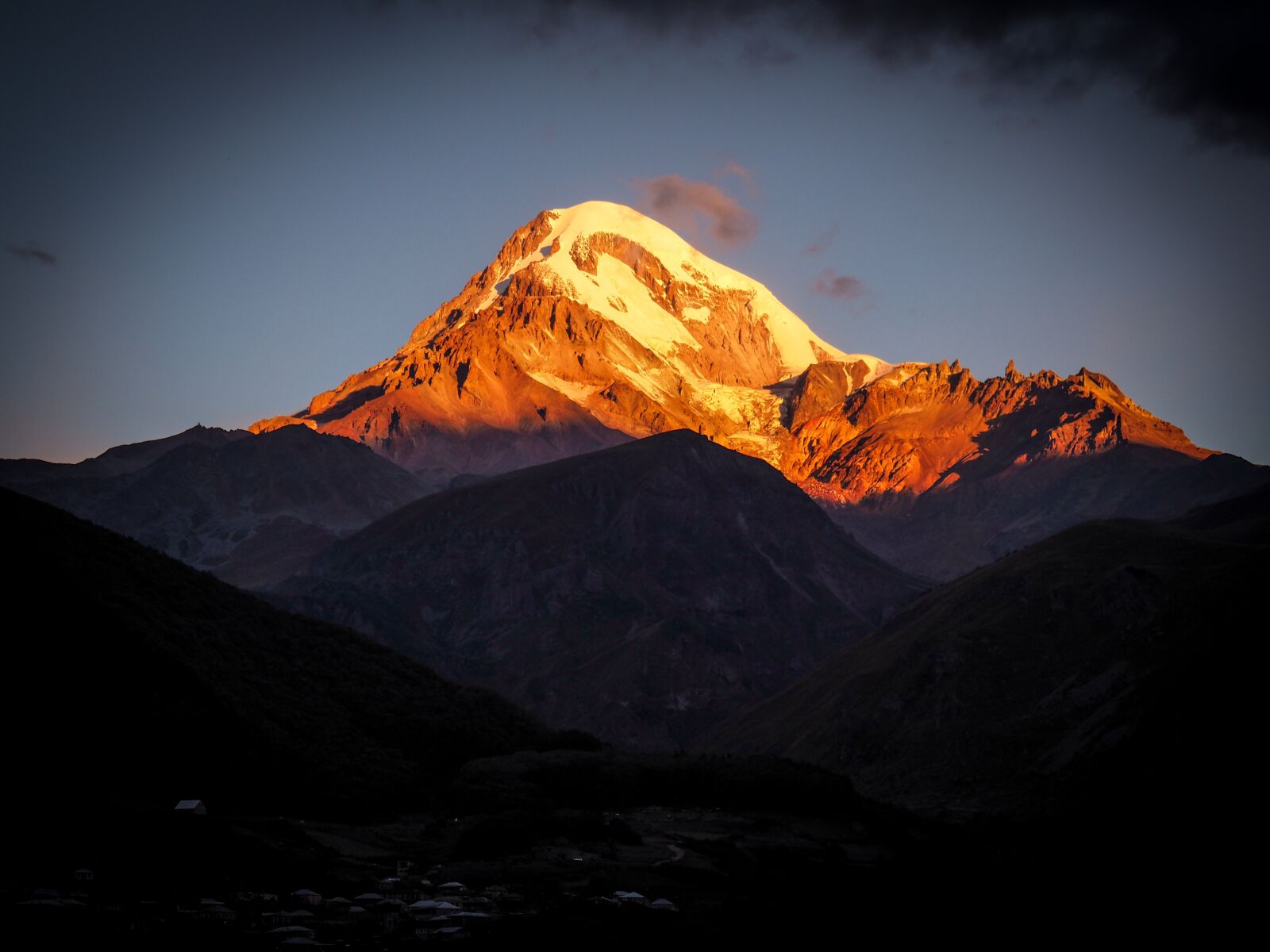 Olympus PEN E-PL7 sample photo. Kazbek, mountain, snow slope photography