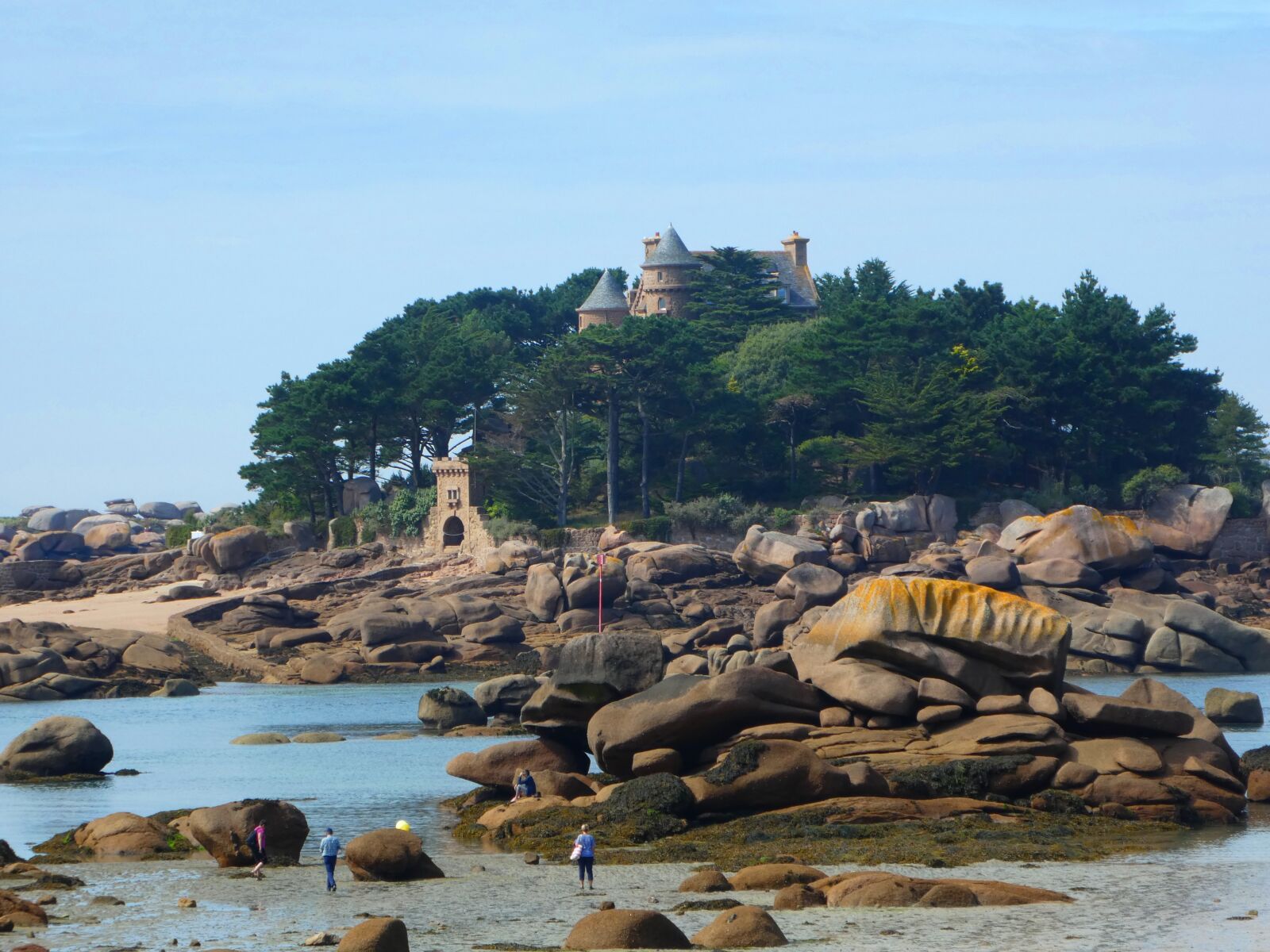 Panasonic DMC-TZ81 sample photo. Perros-guirec, rock, bay photography