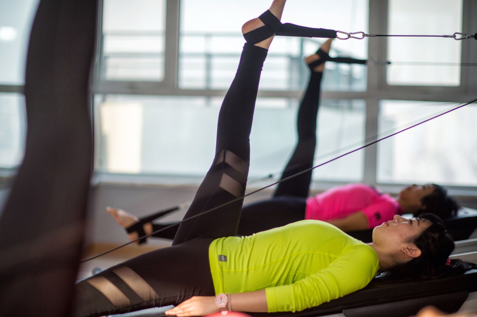 Nikon D4 sample photo. Weights, pilates, girls photography