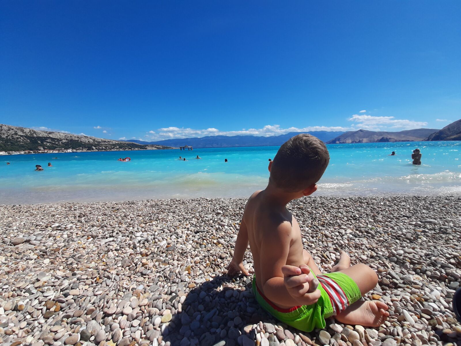 Samsung SM-A307FN sample photo. See, beach, child photography