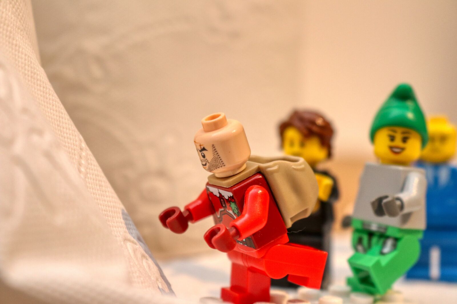 Canon EOS 80D sample photo. Lego, toilet paper, run photography