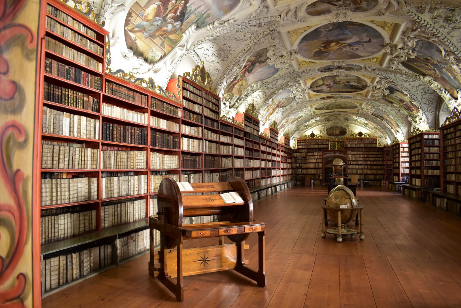 Nikon D5500 sample photo. Library, historical, fresco photography