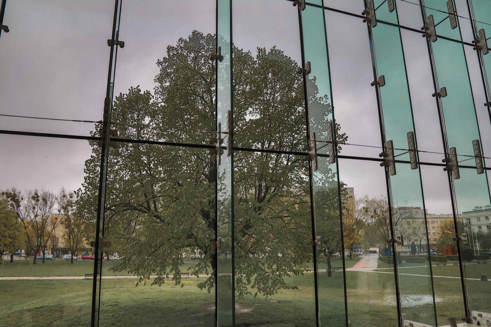 Canon EOS 5D Mark IV sample photo. Museum, warsaw, poland photography