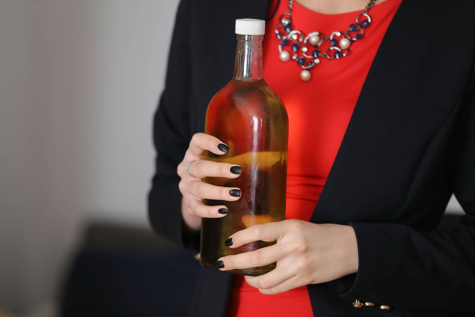 Canon EF 70-200mm F2.8L IS II USM sample photo. Bottle, drink, alcohol, hands photography
