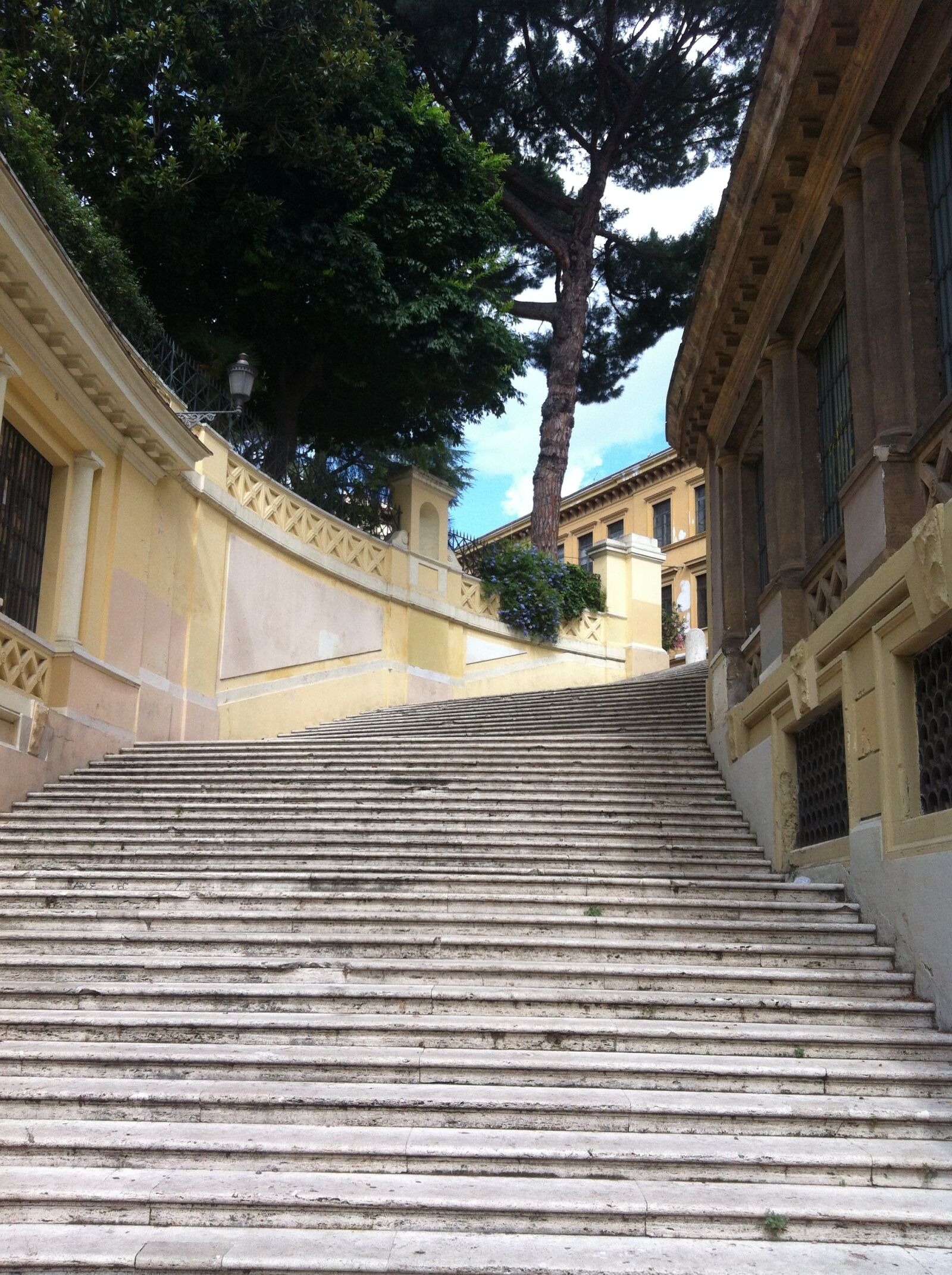 Apple iPhone 4 sample photo. Stairs, summer, tourism photography