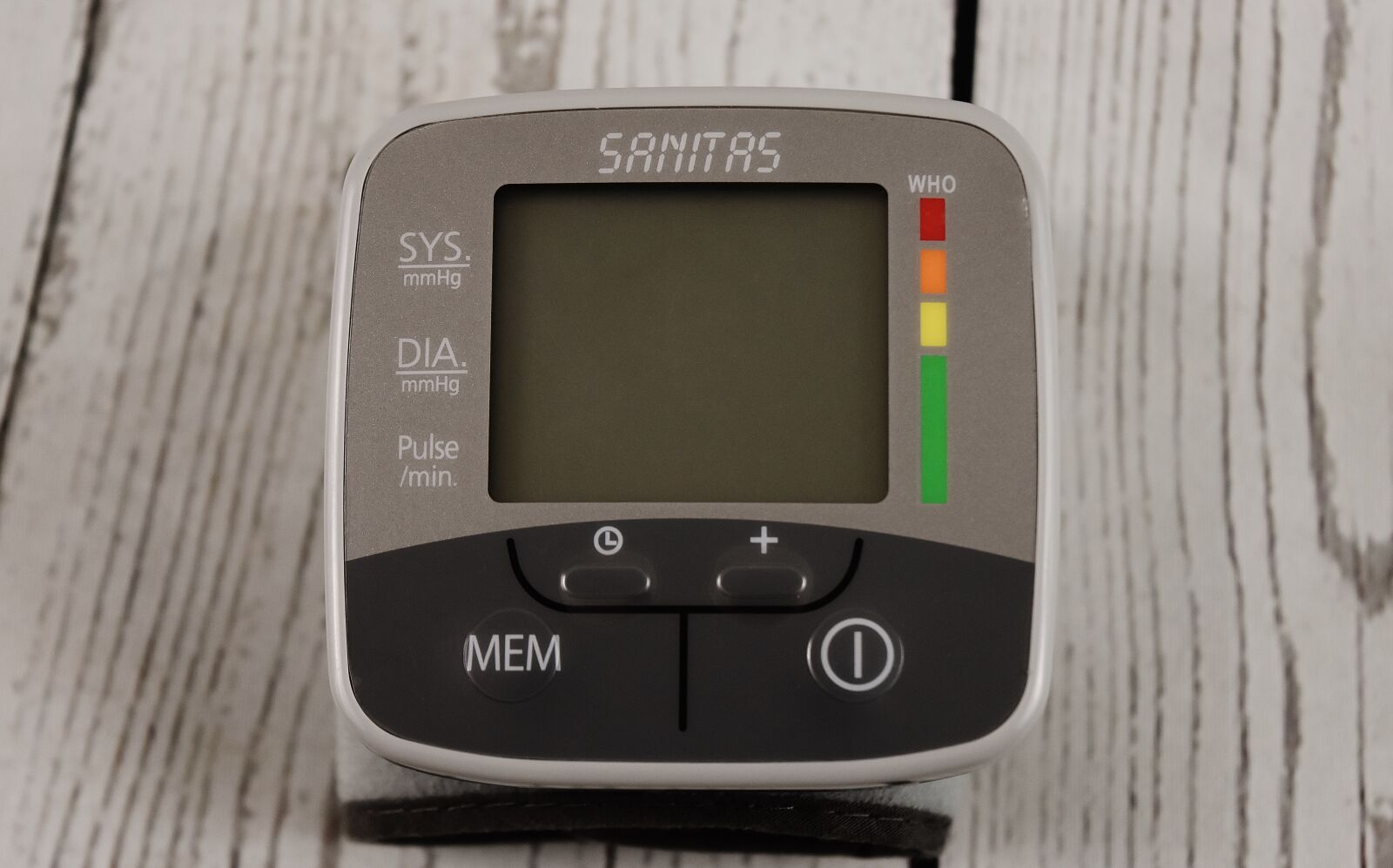 Nikon D7200 sample photo. Blood pressure monitor, measure photography