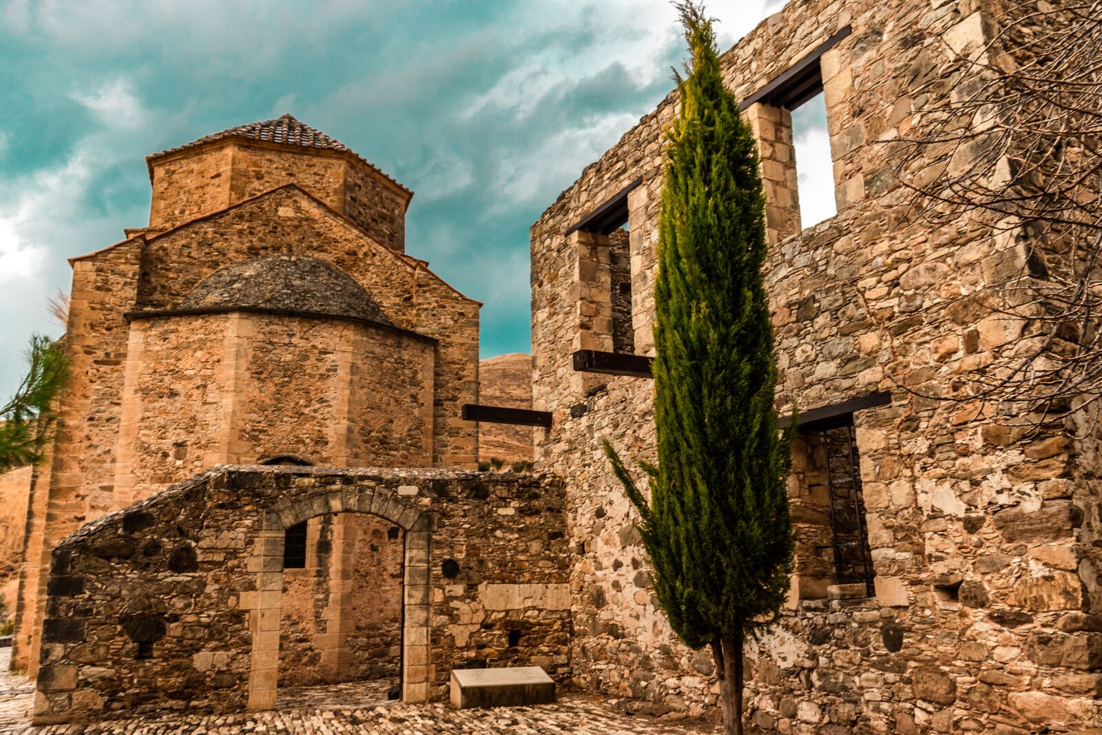 Canon EOS 200D (EOS Rebel SL2 / EOS Kiss X9) sample photo. Panagia of sintis, kelokedara photography