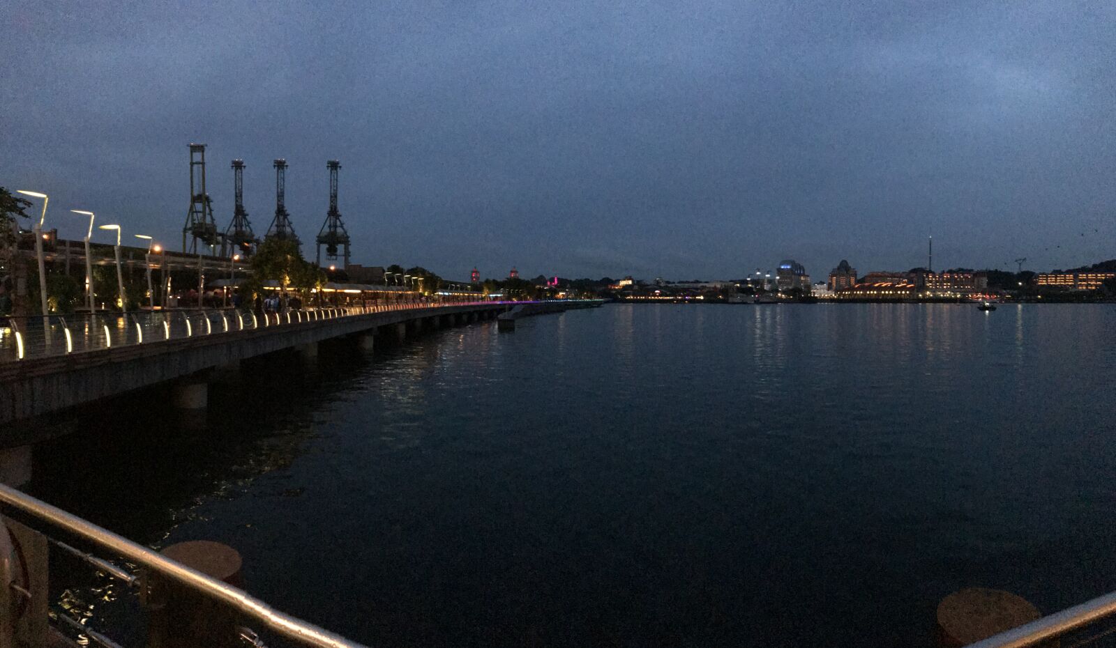iPhone 7 back camera 3.99mm f/1.8 sample photo. Harbour, night, sentosa, singapore photography