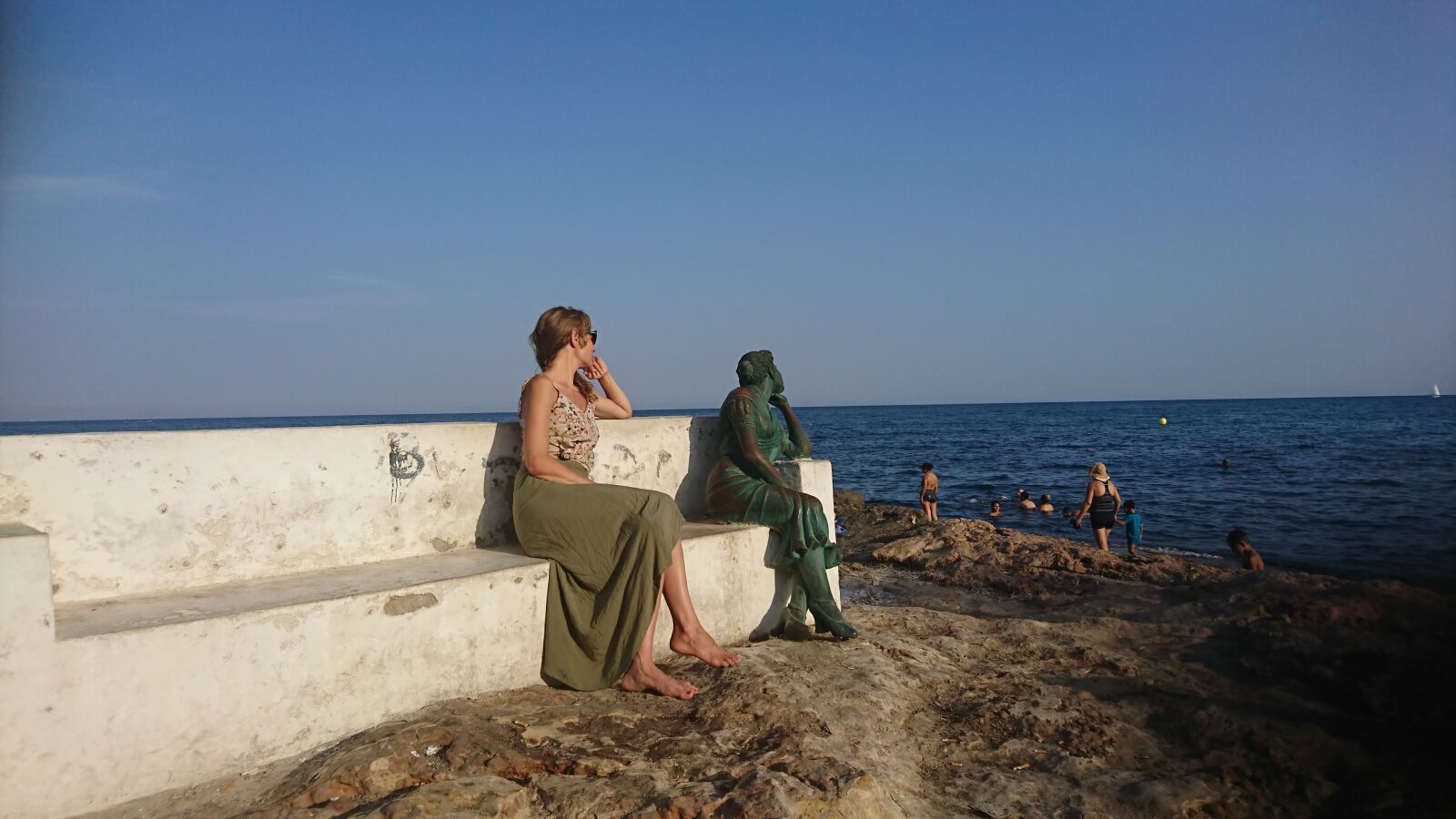 Sony Xperia XZ sample photo. Torrevieja, beach, women photography