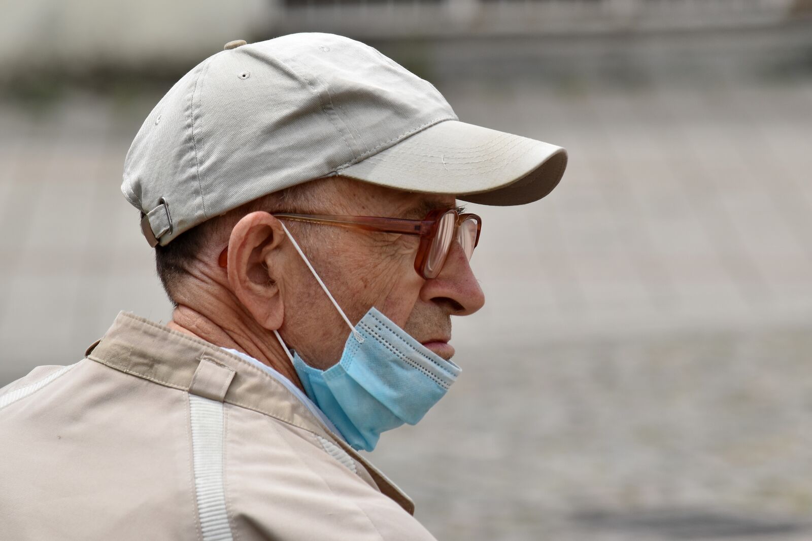 Nikon D5500 sample photo. Coronavirus, elderly, face mask photography