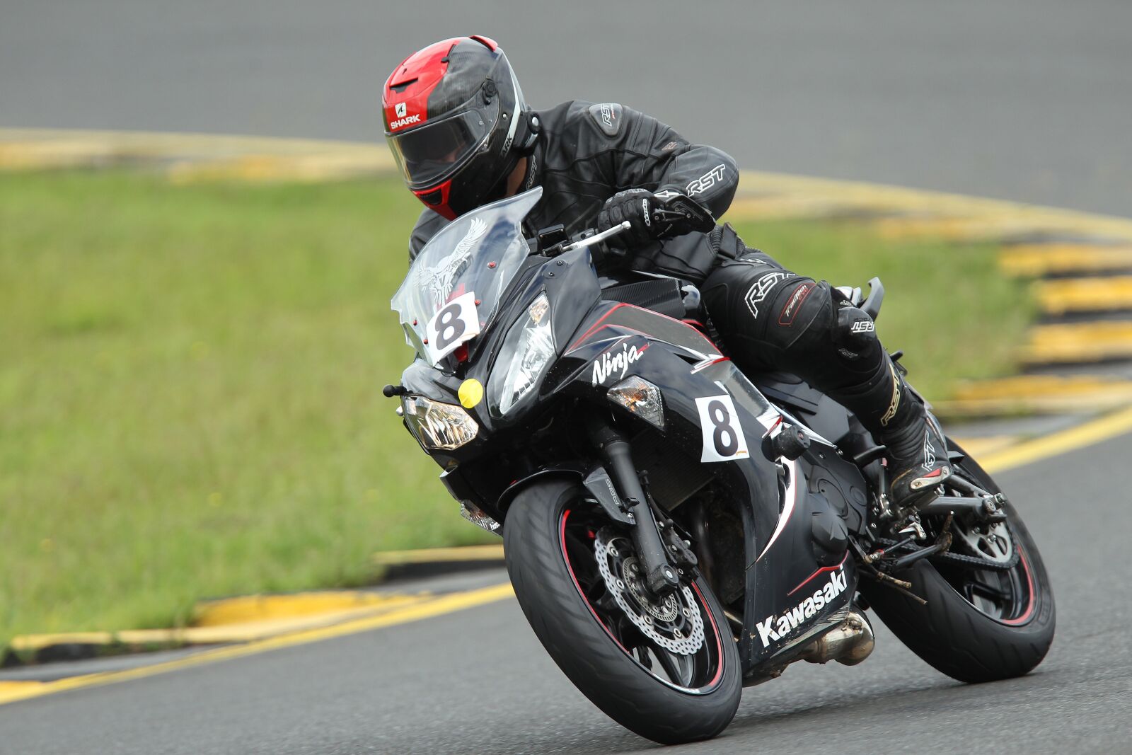 Canon EOS-1D Mark IV sample photo. Biker, speed, gear photography
