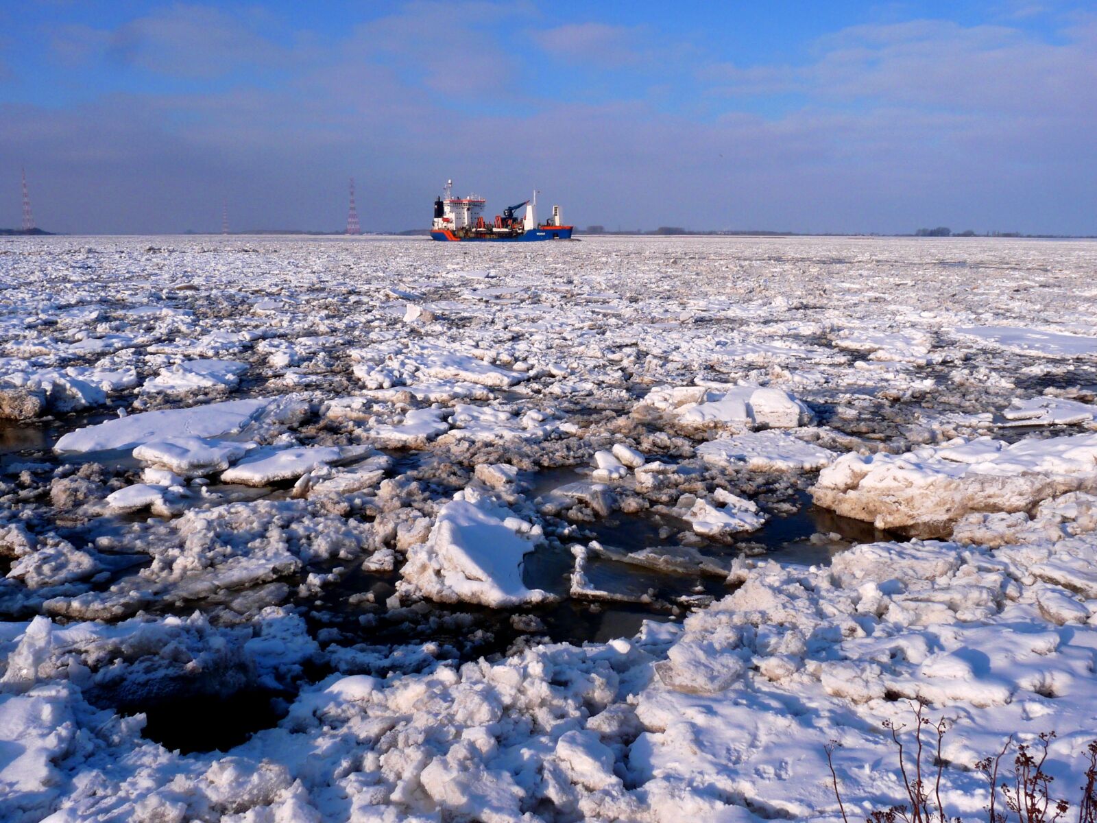 Panasonic Lumix DMC-FZ28 sample photo. Ice, ice floe, seafaring photography