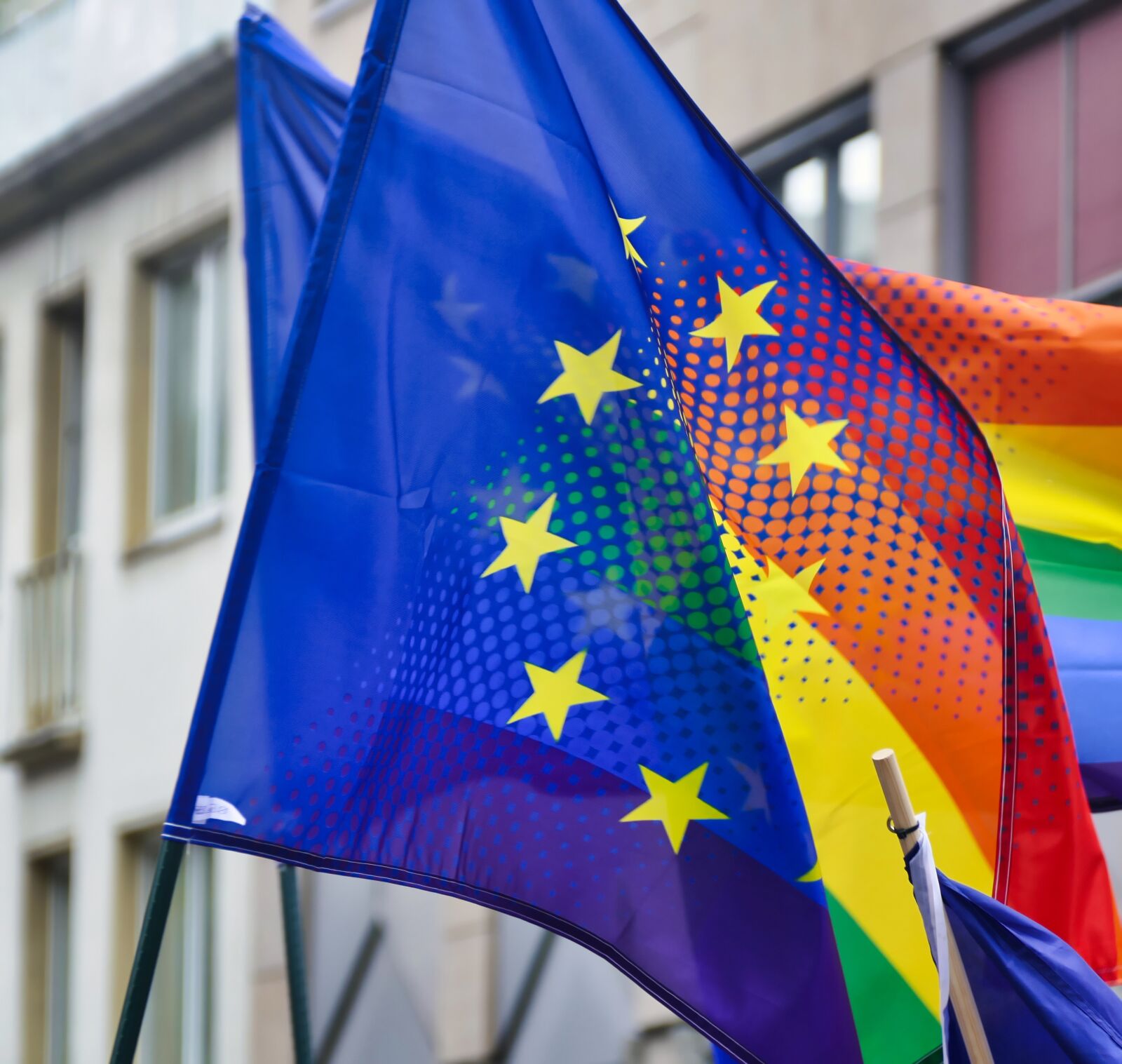 Panasonic Lumix DMC-FZ1000 sample photo. Europe flag, rainbow flag photography