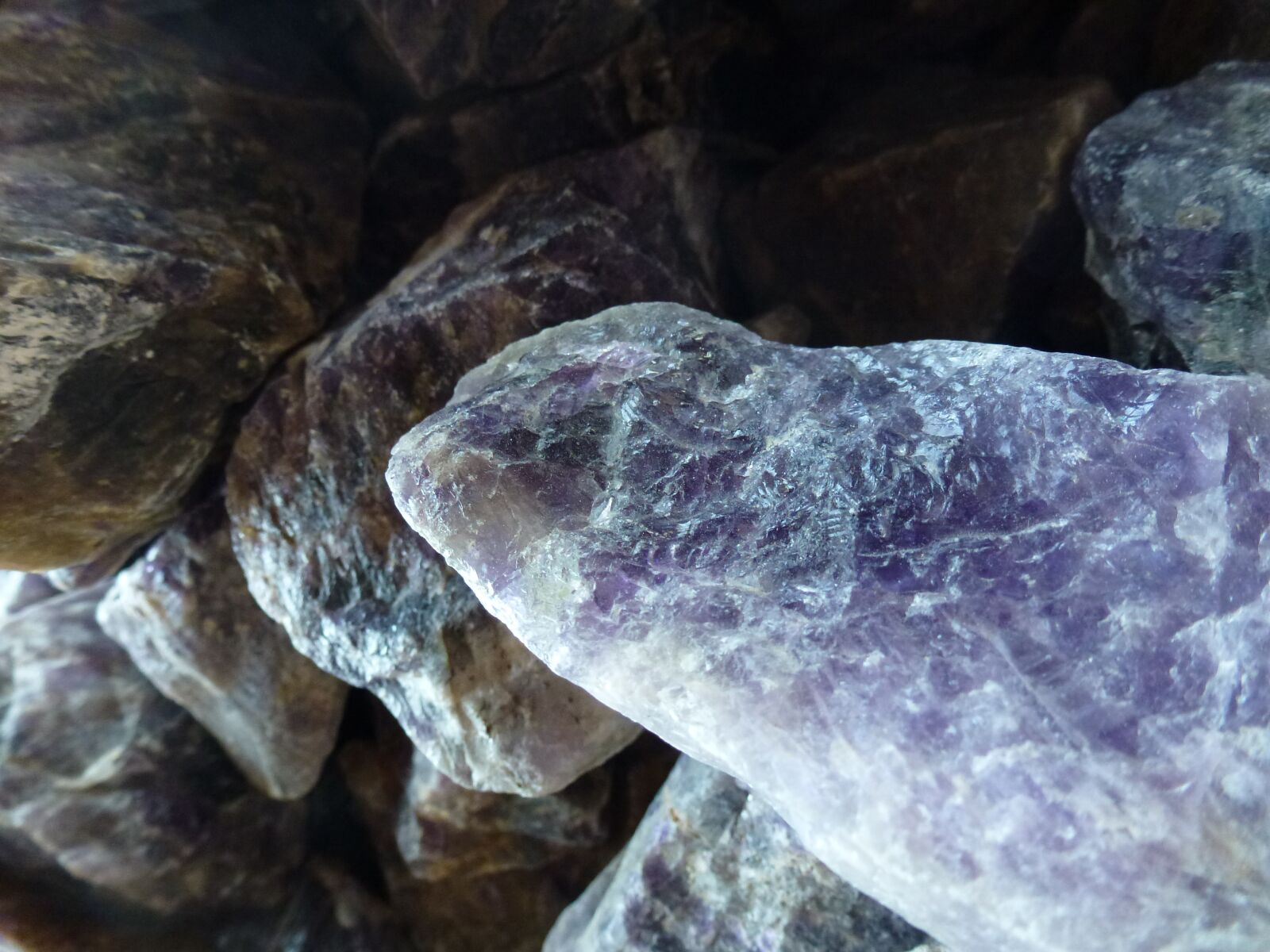 Panasonic DMC-ZS10 sample photo. Rocks, purple, crystal photography