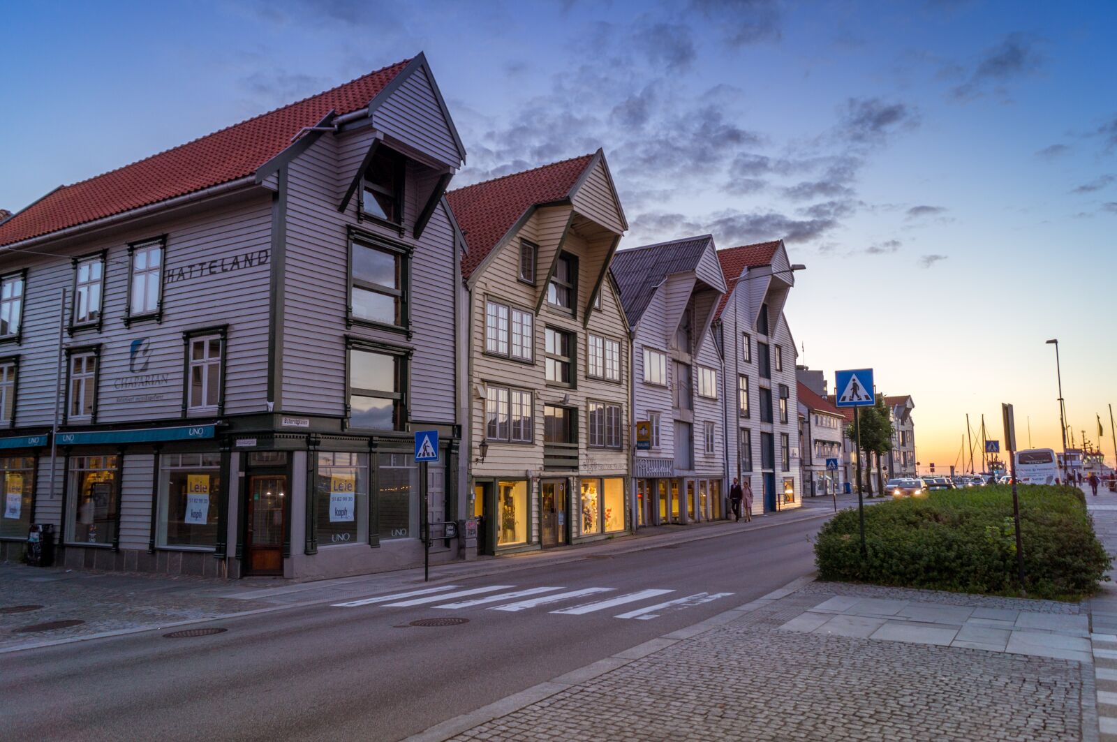 Sony SLT-A57 sample photo. Building, housing, sunset photography
