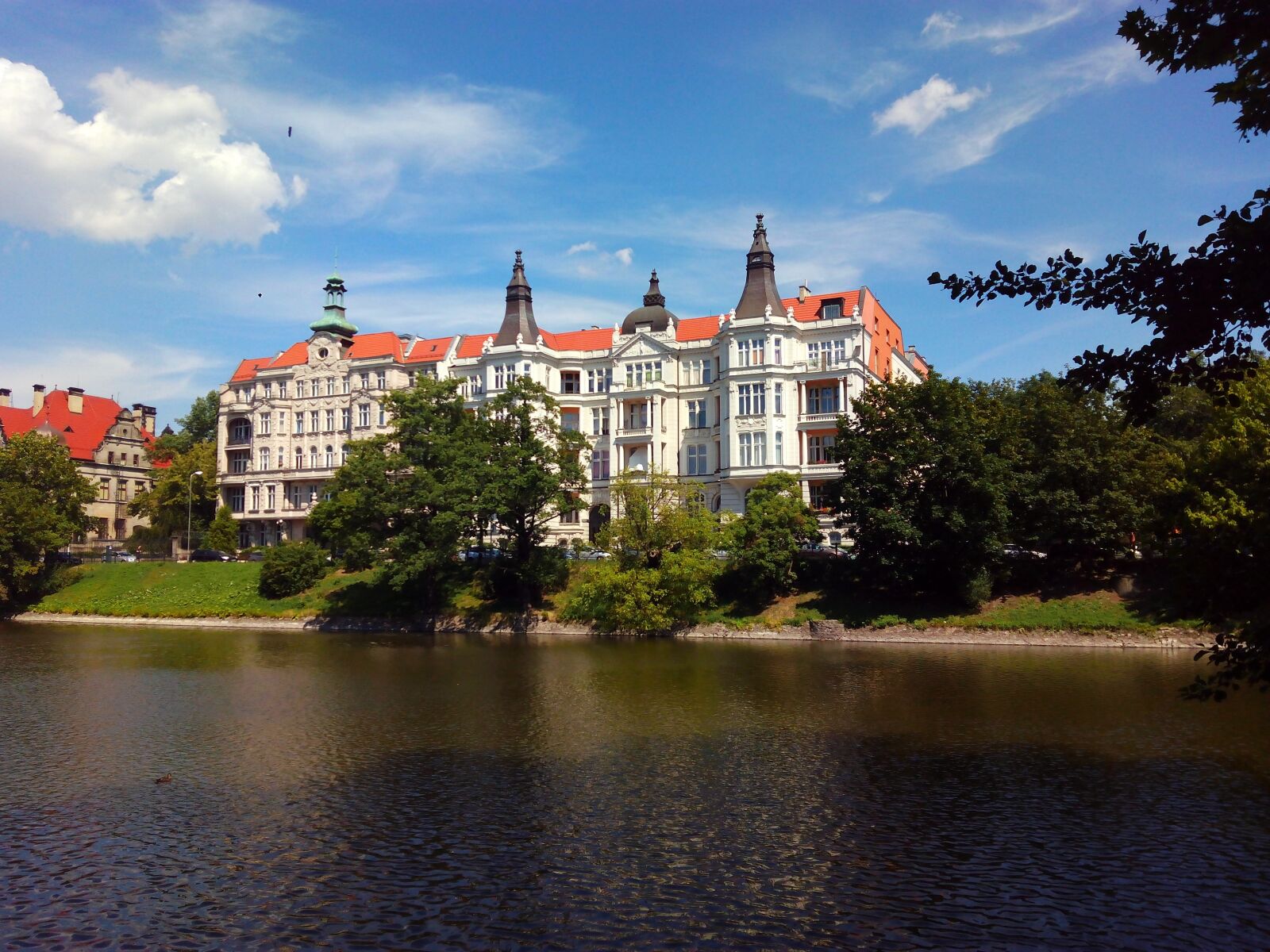 bq Aquaris E5 HD sample photo. Building, river, sky photography