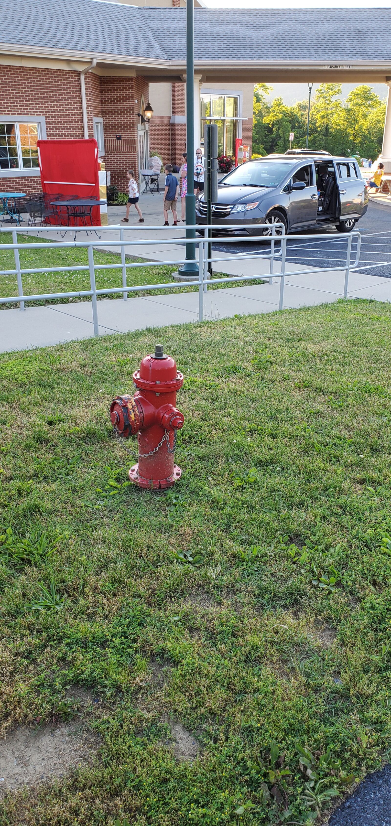 Samsung Galaxy S10 sample photo. Fire, hydrant, red photography
