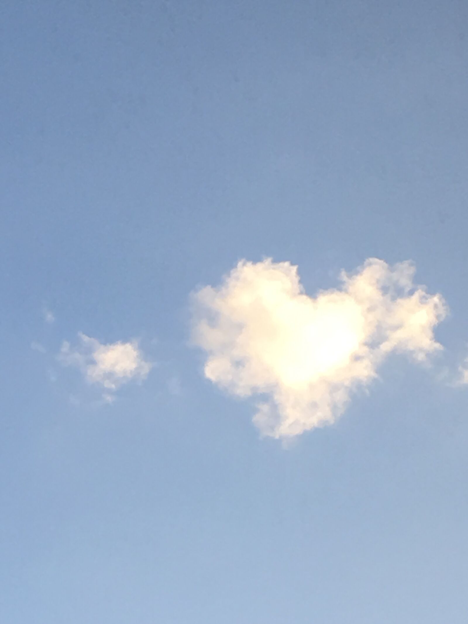 Apple iPhone 6s sample photo. Heart, cloud, light photography
