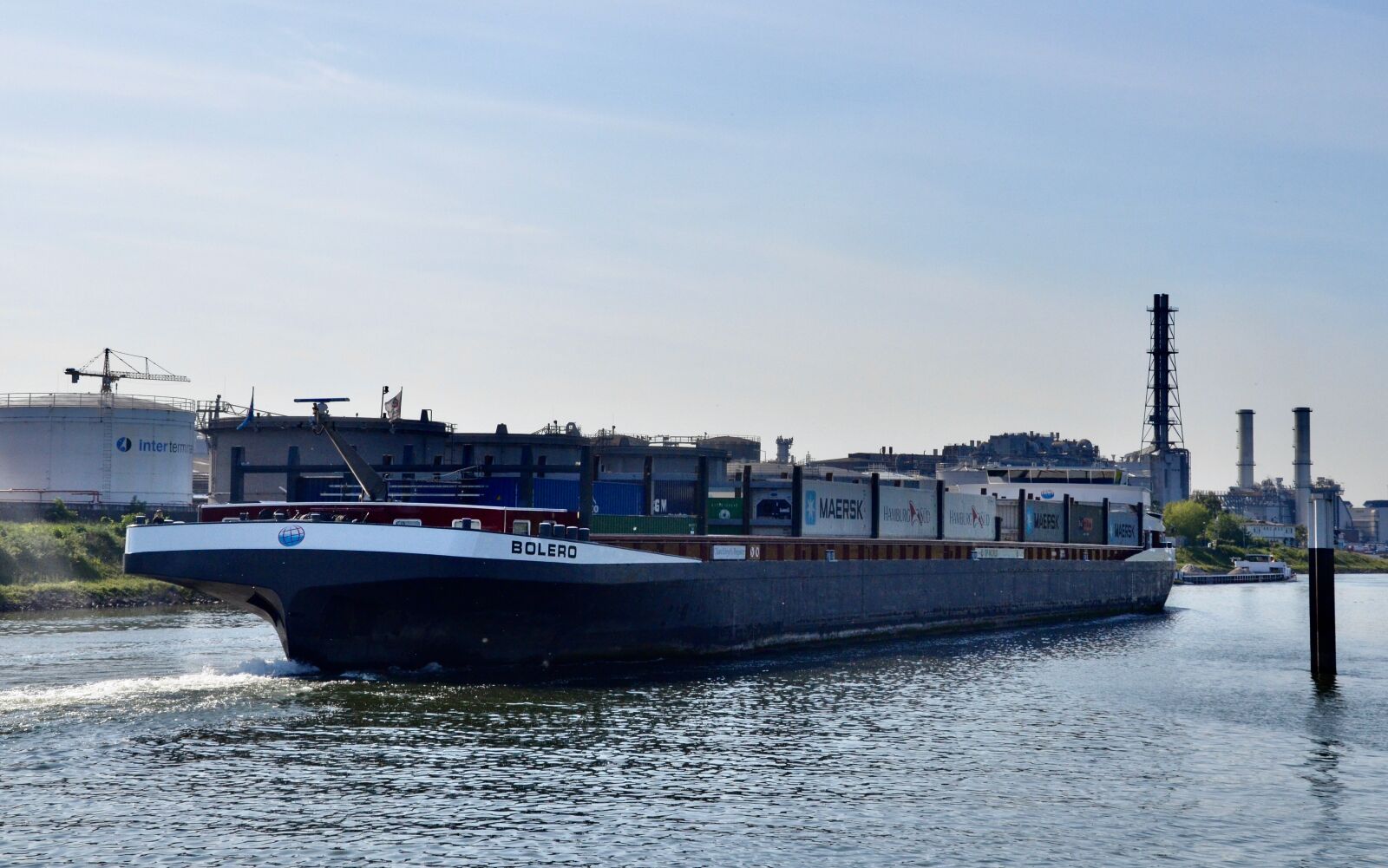Nikon D5100 sample photo. Container ship, river, ship photography