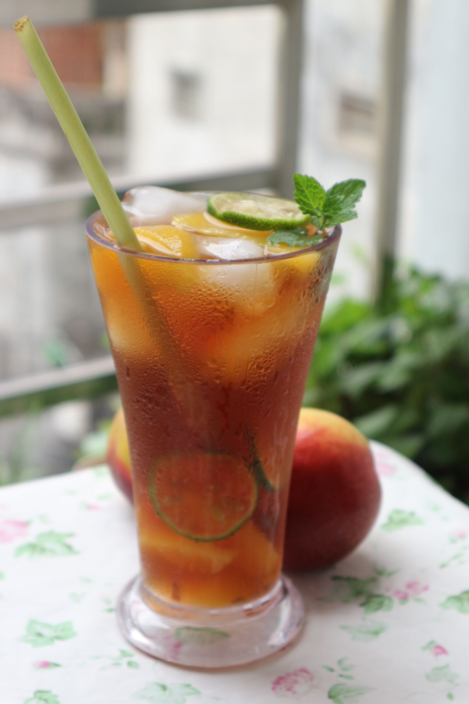 Canon EF-M 15-45mm F3.5-6.3 IS STM sample photo. Food, drink, peach photography